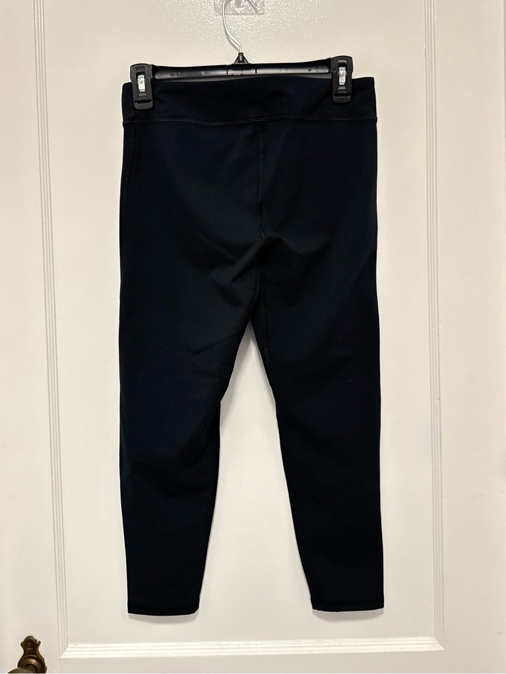 NWT Under Armour Girls Motion Crop Leggings Black YL - Picture 2 of 6